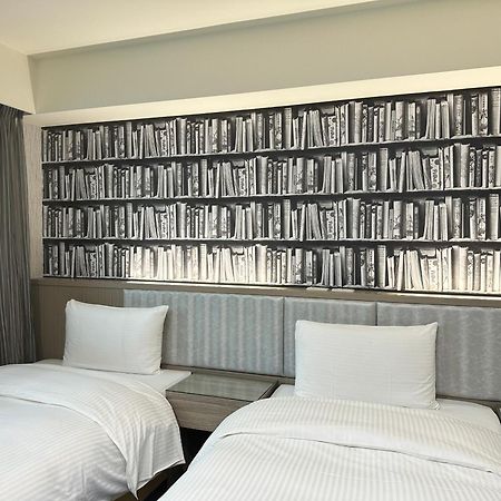 Mei Hotel Taichung Bagian luar foto