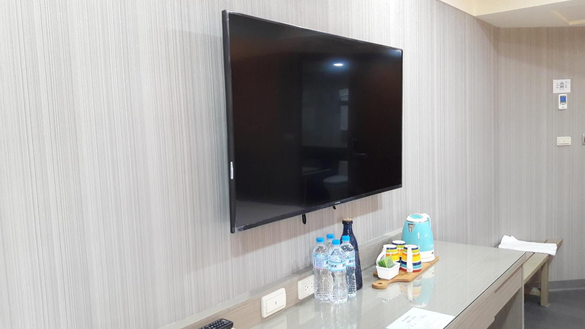 Mei Hotel Taichung Bagian luar foto