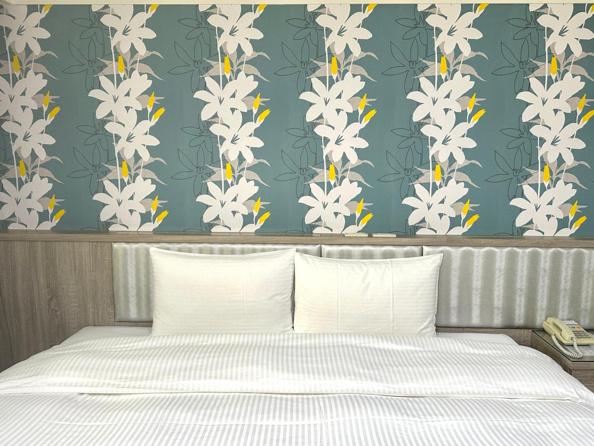 Mei Hotel Taichung Ruang foto