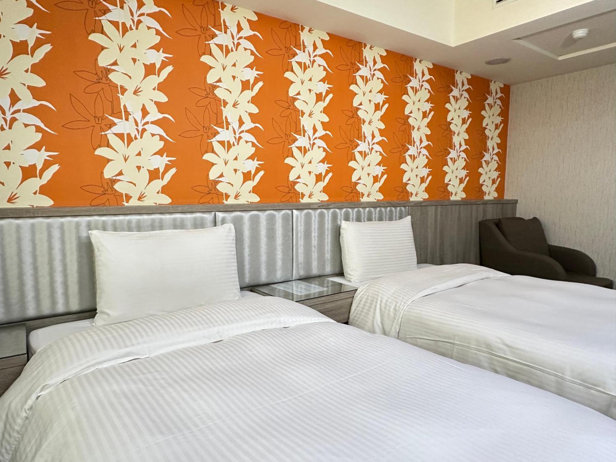 Mei Hotel Taichung Bagian luar foto