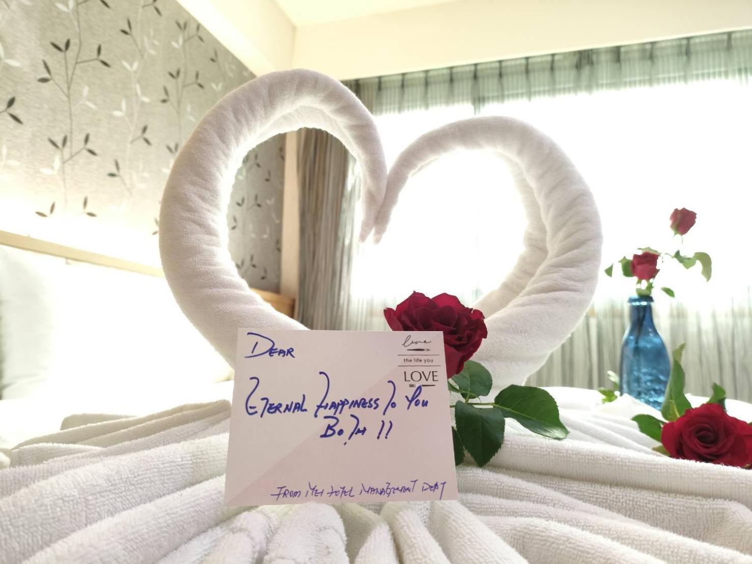 Mei Hotel Taichung Bagian luar foto