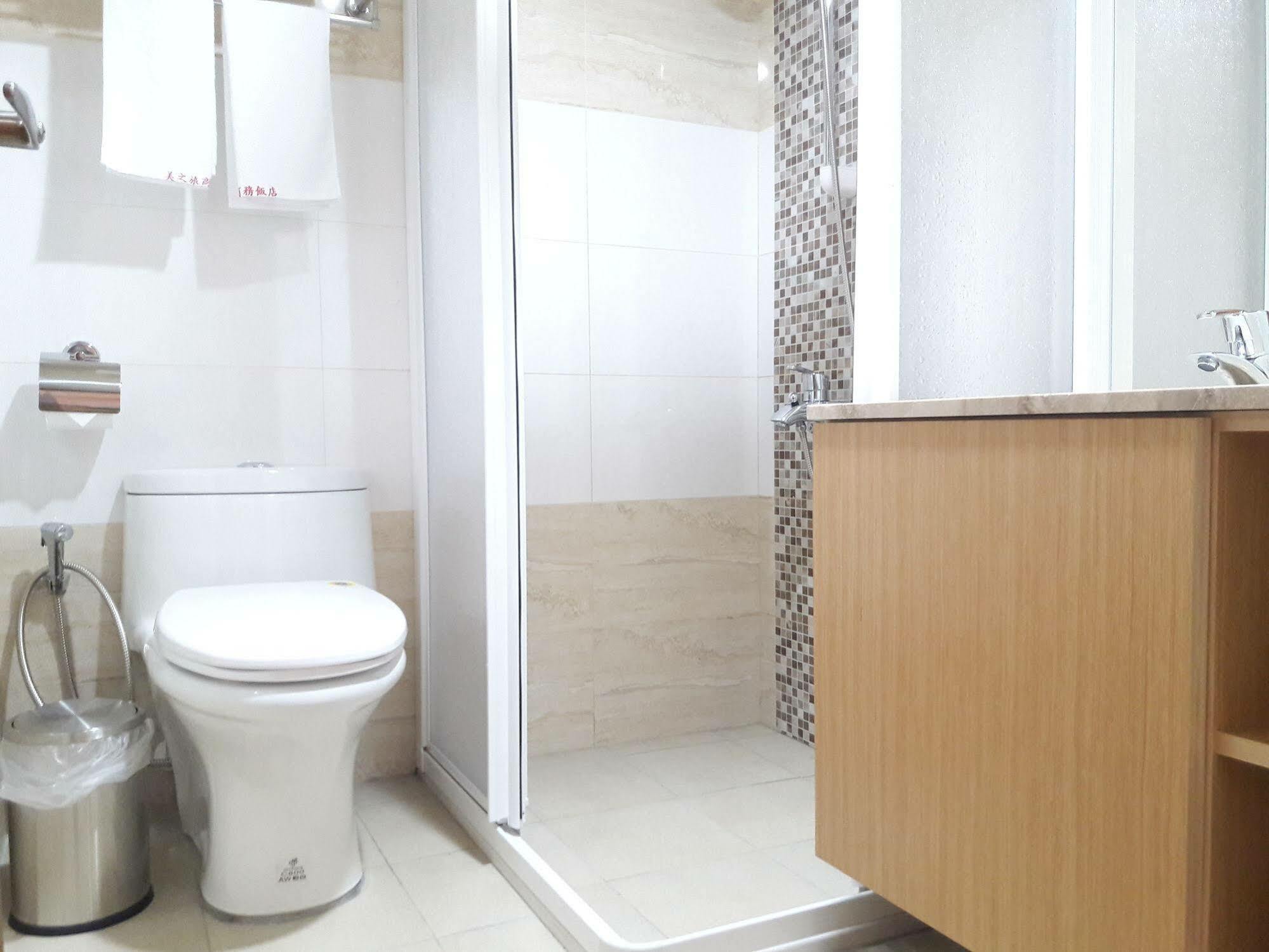 Mei Hotel Taichung Bagian luar foto